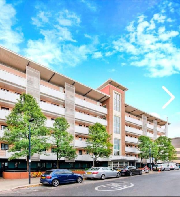 Bright, Nice Interior, Close To The City, 2 Bedroom Apartment Λονδίνο Εξωτερικό φωτογραφία